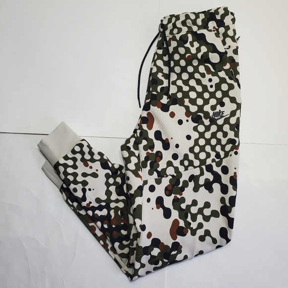 Nike Pants Nike Tech Fleece Joggers Slim Fit Taper Leg Rough Green